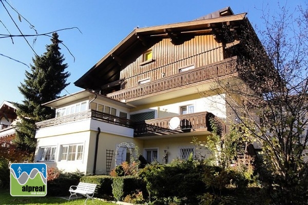 Huis met 4 appartementen en praktijkruimte Uttendorf Salzburgerland Oostenrijk