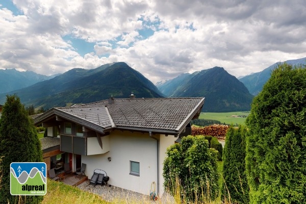 House with 2 apts in Neukirchen am Großvenediger Salzburg Austria