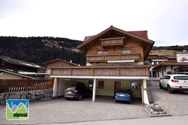 Appartementhuis met 4 appartementen Bramberg am Wildkogel Salzburgerland Oostenrijk