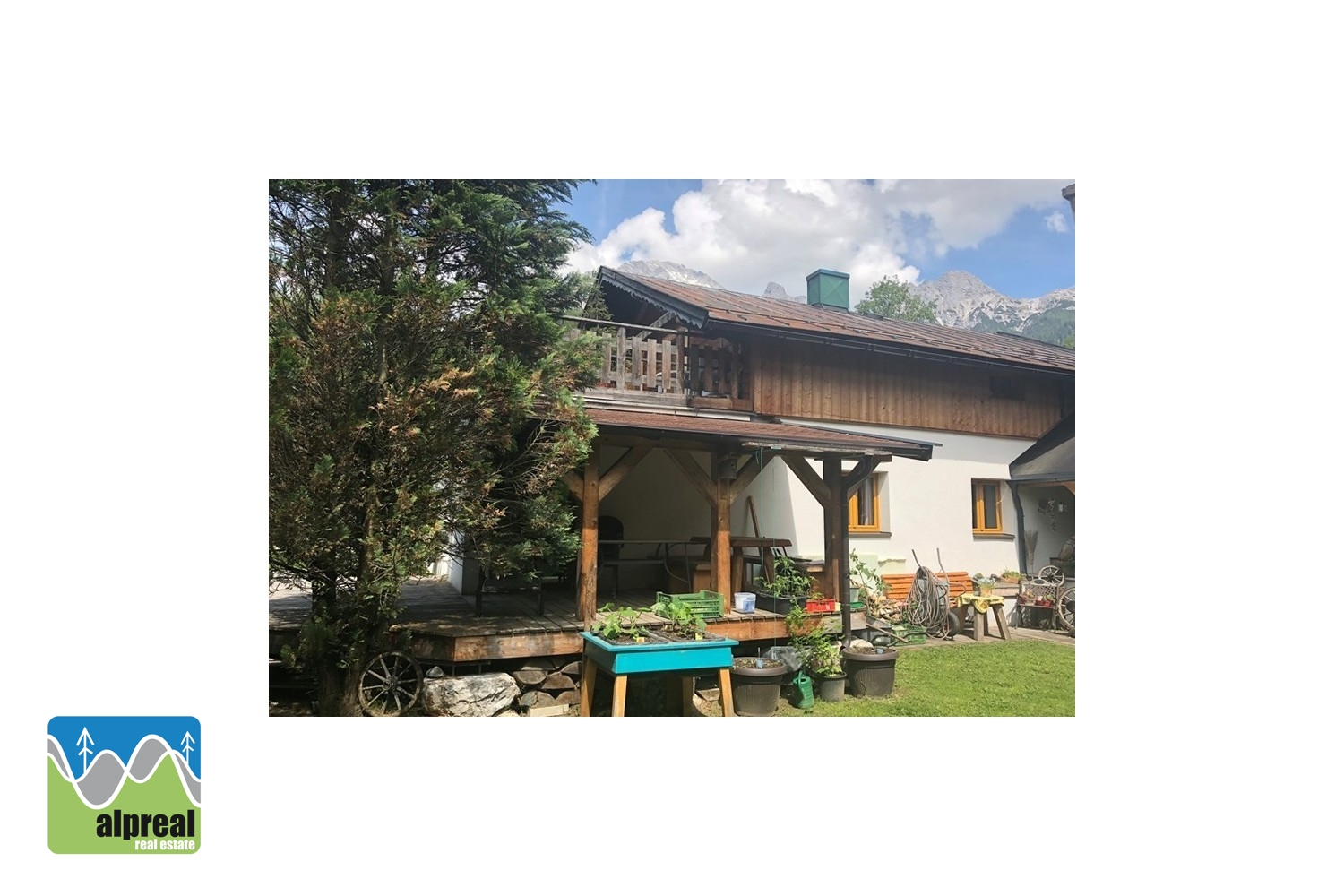 Landhaus met 2 Wohnungen Leogang Salzburg Österreich Landhaus met 2 Wohnungen Leogang Salzburg Österreich