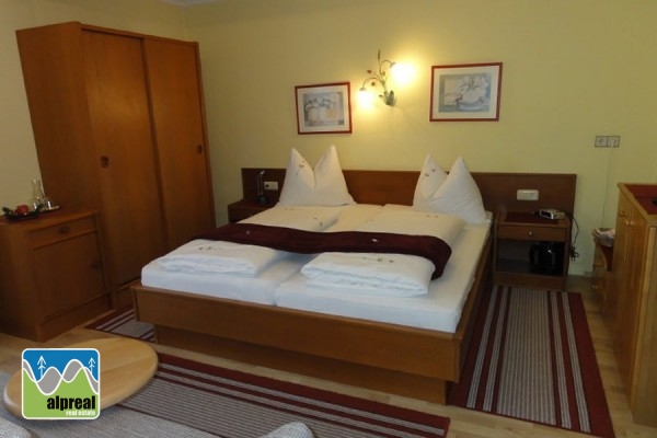 Bed and Breakfast with 38 beds St Martin am Tennengebirge Salzburg Austria