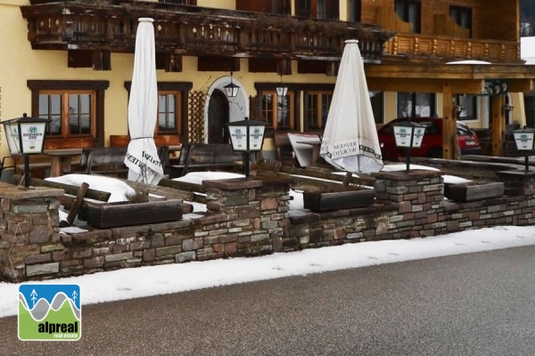 Gasthof with 18 rooms Pinzgau Austria