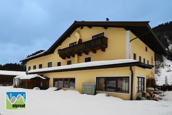 Gasthof with 18 rooms Pinzgau Austria