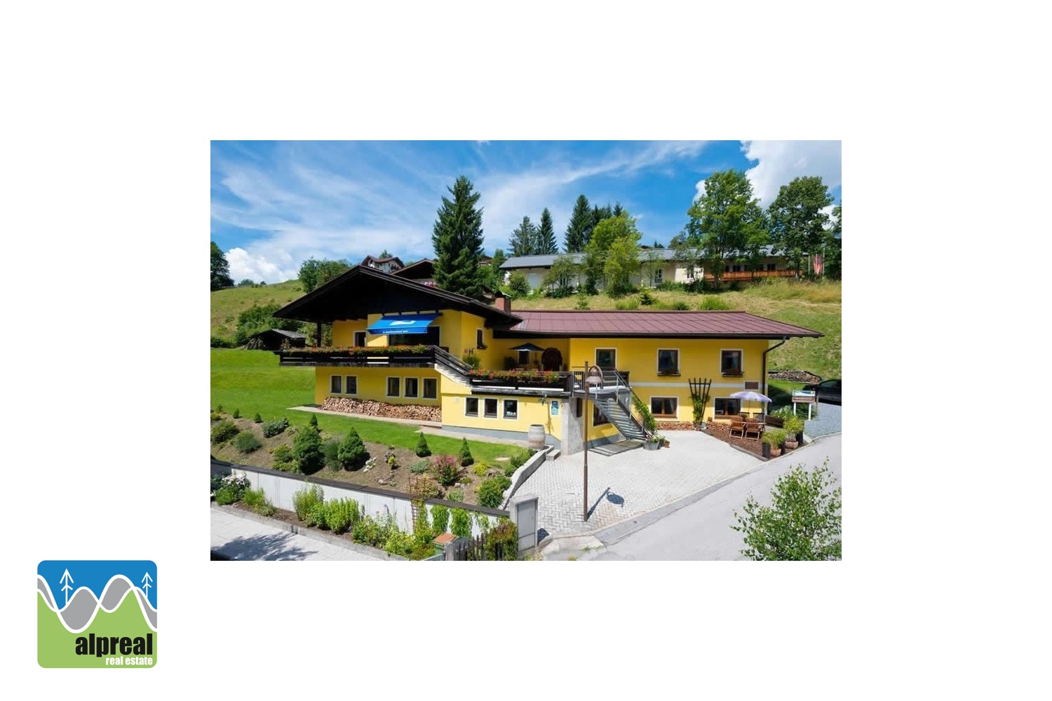 Haus mit 2 Fewos und Baugrund Ski Amade Salzburg Österreich