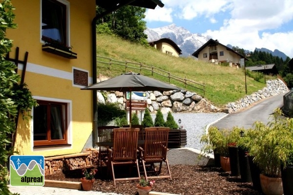 Huis met 3 woningen en bouwgrond Ski Amade Salzburgerland Oostenrijk